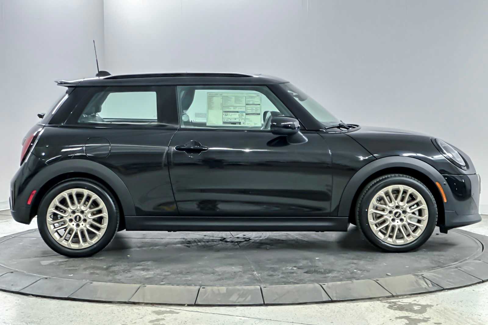 Thumbnail: 2026 MINI Cooper Hardtop - 8