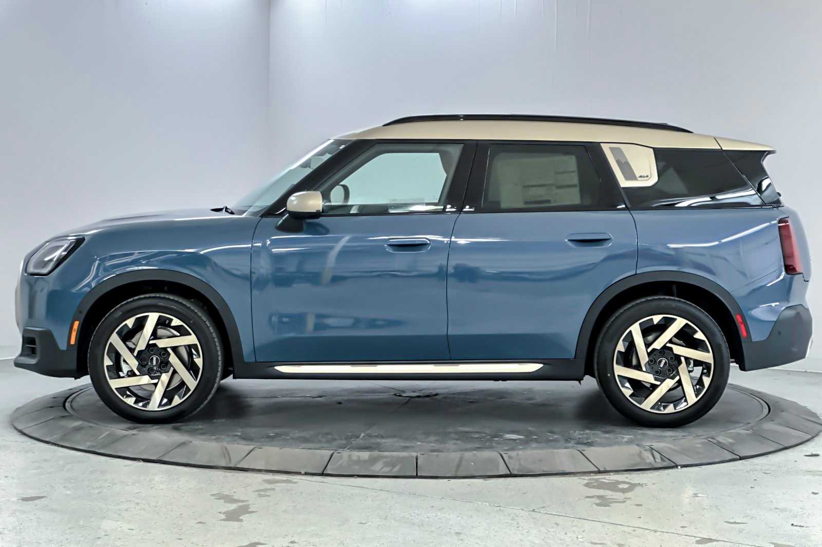 Thumbnail: 2025 MINI Cooper Countryman - 5