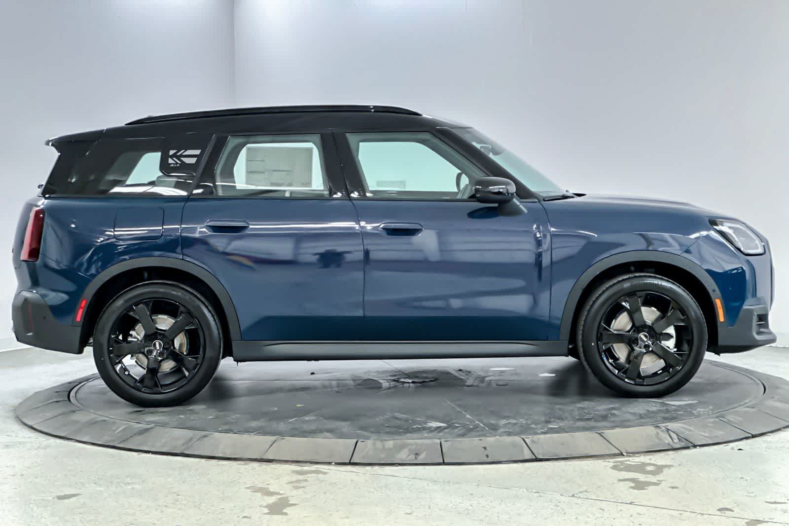 Thumbnail: 2026 MINI Cooper Countryman - 8