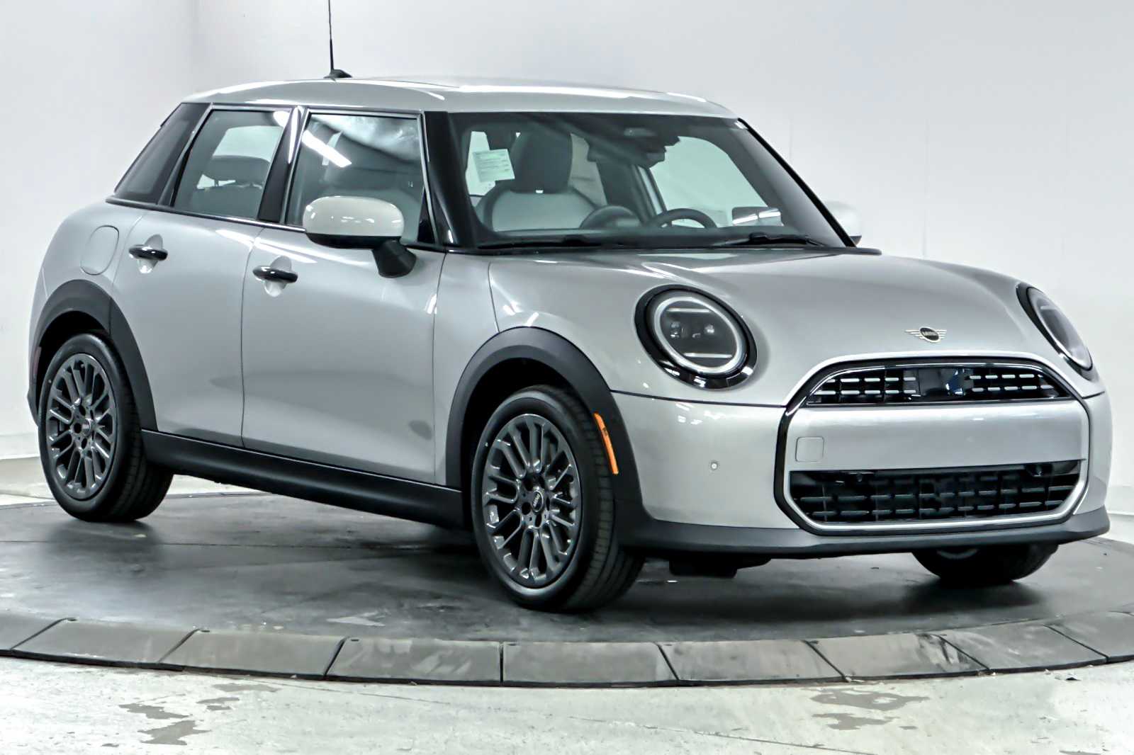 Thumbnail: 2026 MINI Cooper Hardtop - 9