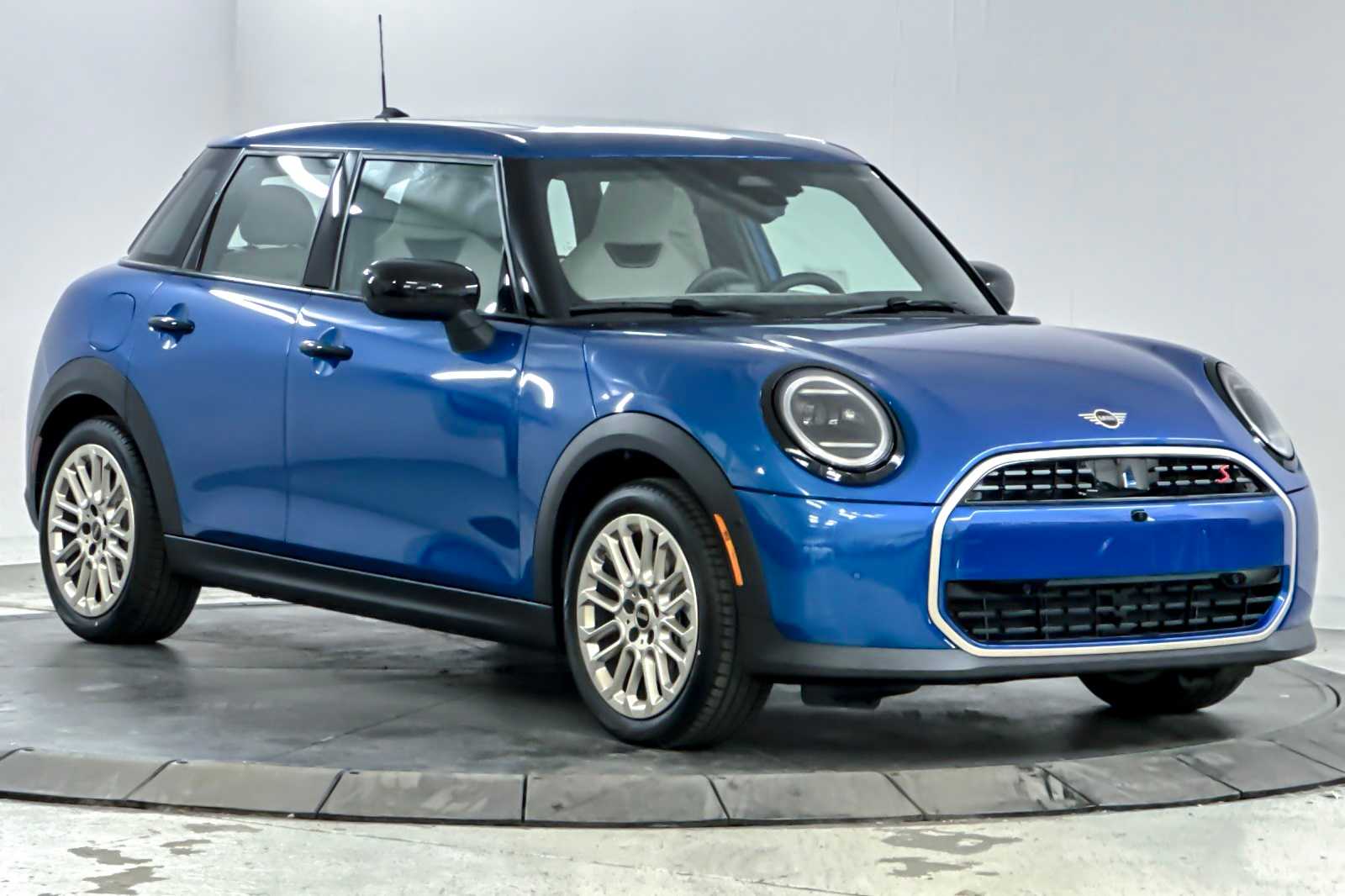Thumbnail: 2026 MINI Cooper Hardtop - 9