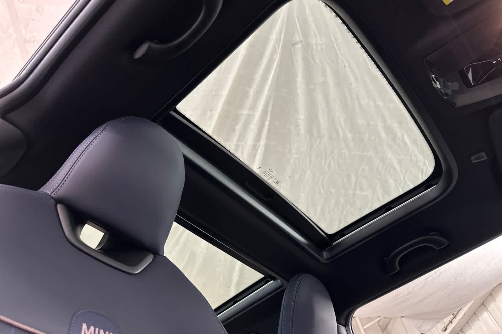 Thumbnail: 2026 MINI Cooper Hardtop - 17