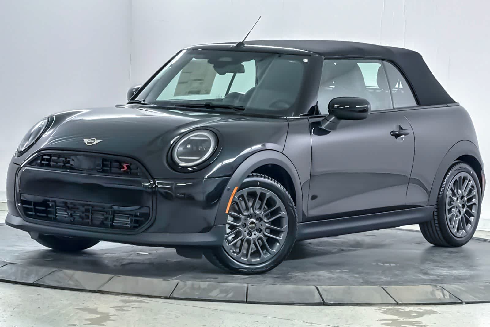 Thumbnail: 2026 MINI Cooper Convertible - 10