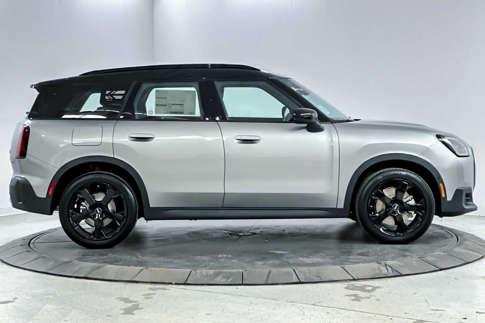 Thumbnail: 2025 MINI Cooper Countryman - 8