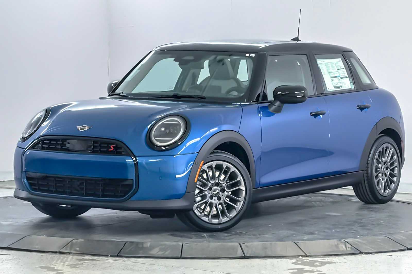 Thumbnail: 2026 MINI Cooper Hardtop - 1