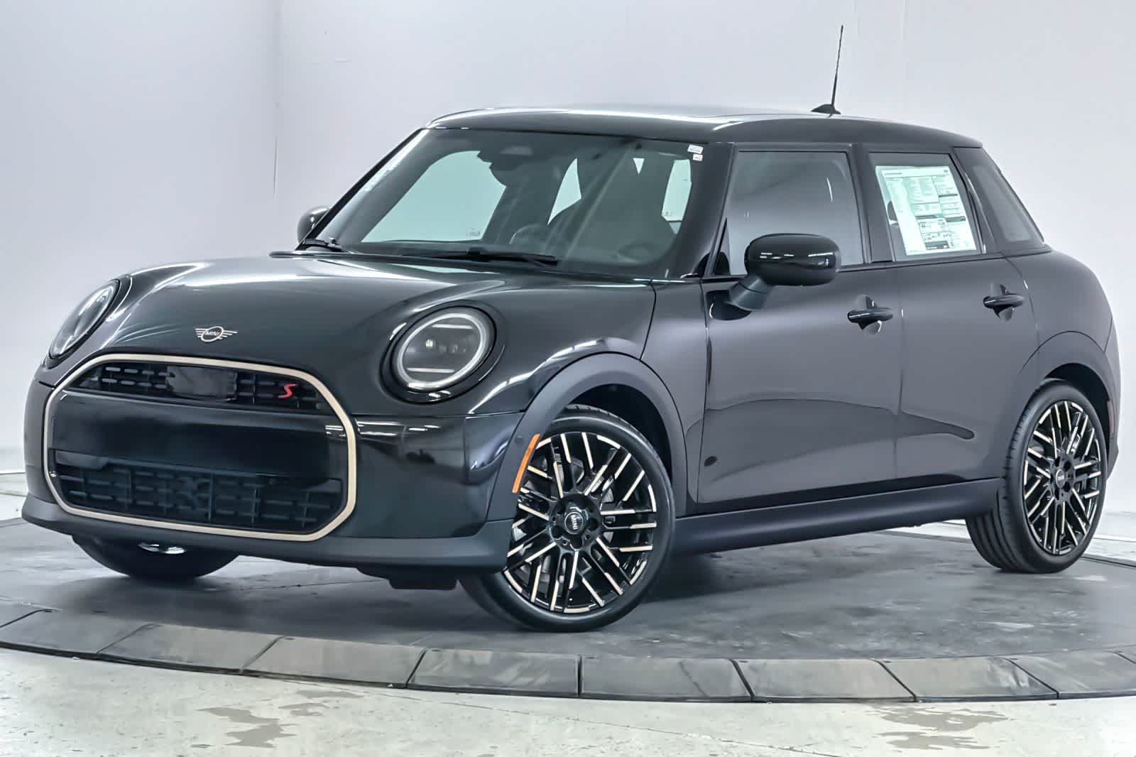 Thumbnail: 2026 MINI Cooper Hardtop - 1