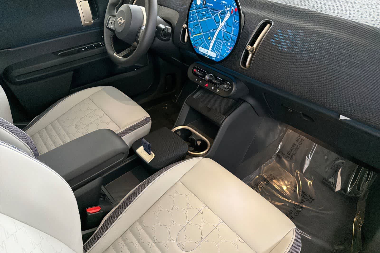 Thumbnail: 2027 MINI Cooper Countryman - 16