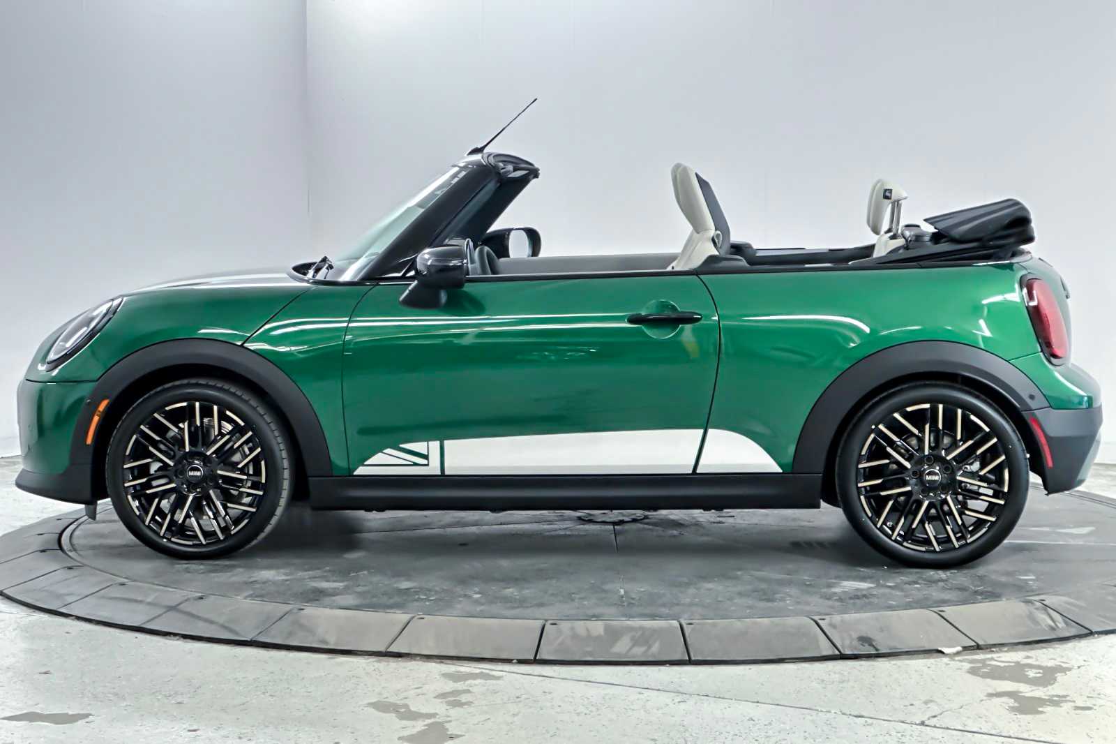 Thumbnail: 2026 MINI Cooper Convertible - 5