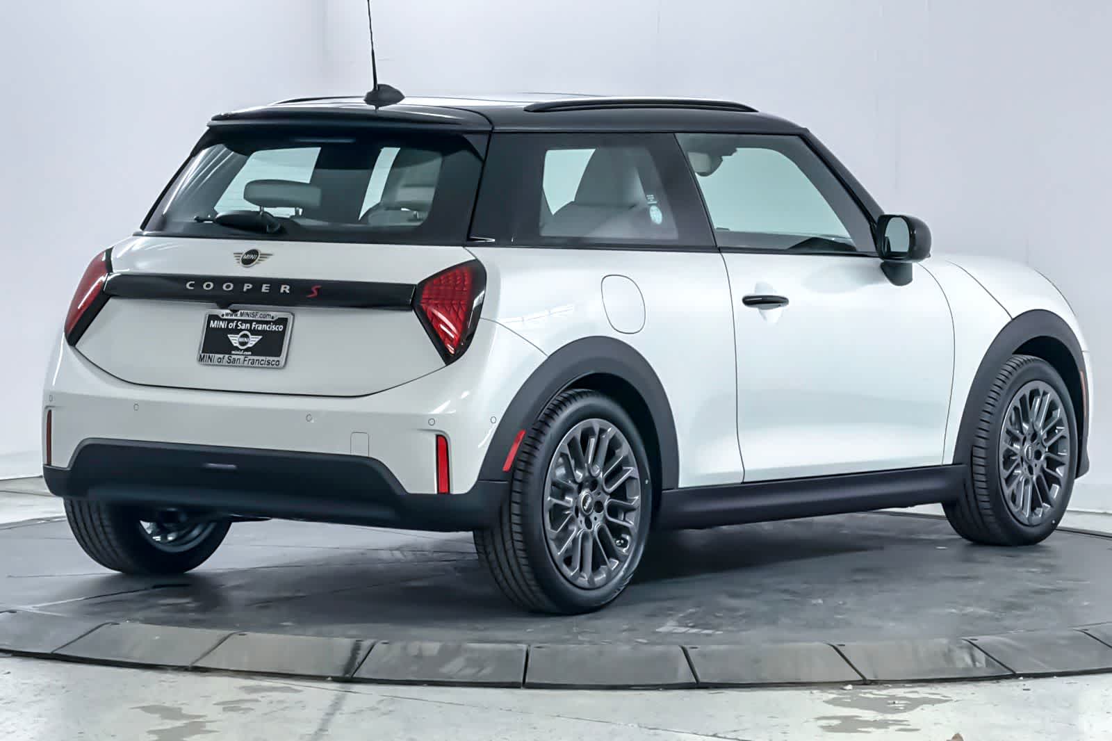 Thumbnail: 2026 MINI Cooper Hardtop - 2