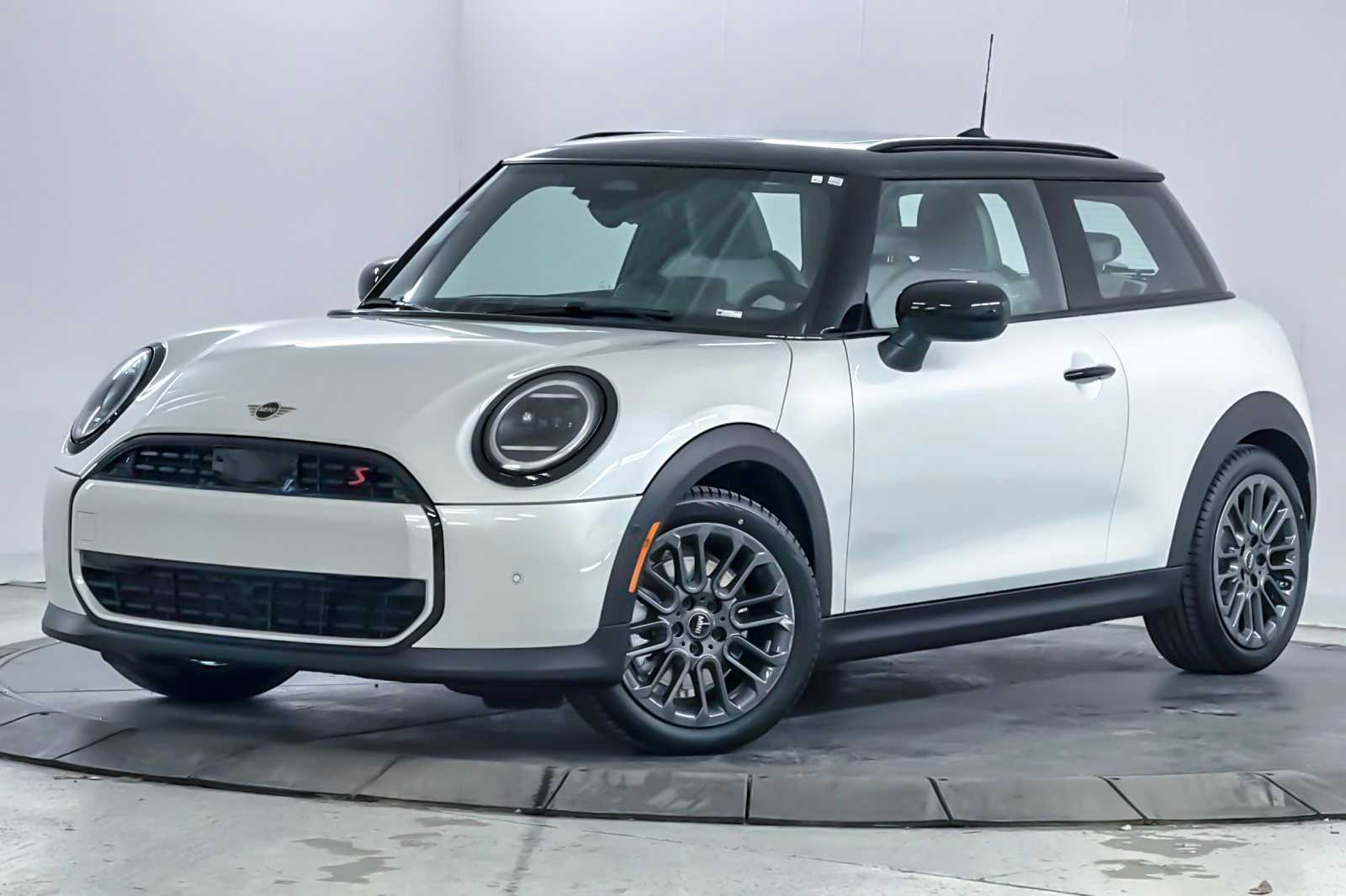Thumbnail: 2026 MINI Cooper Hardtop - 1