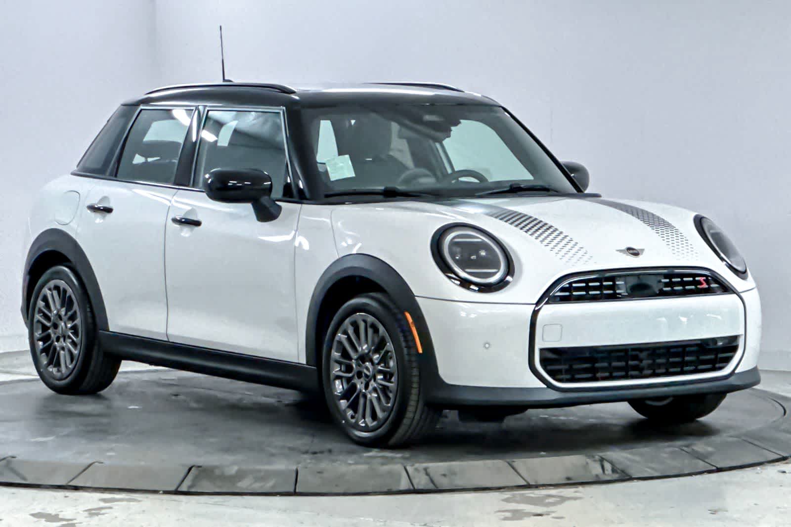 Thumbnail: 2026 MINI Cooper Hardtop - 9