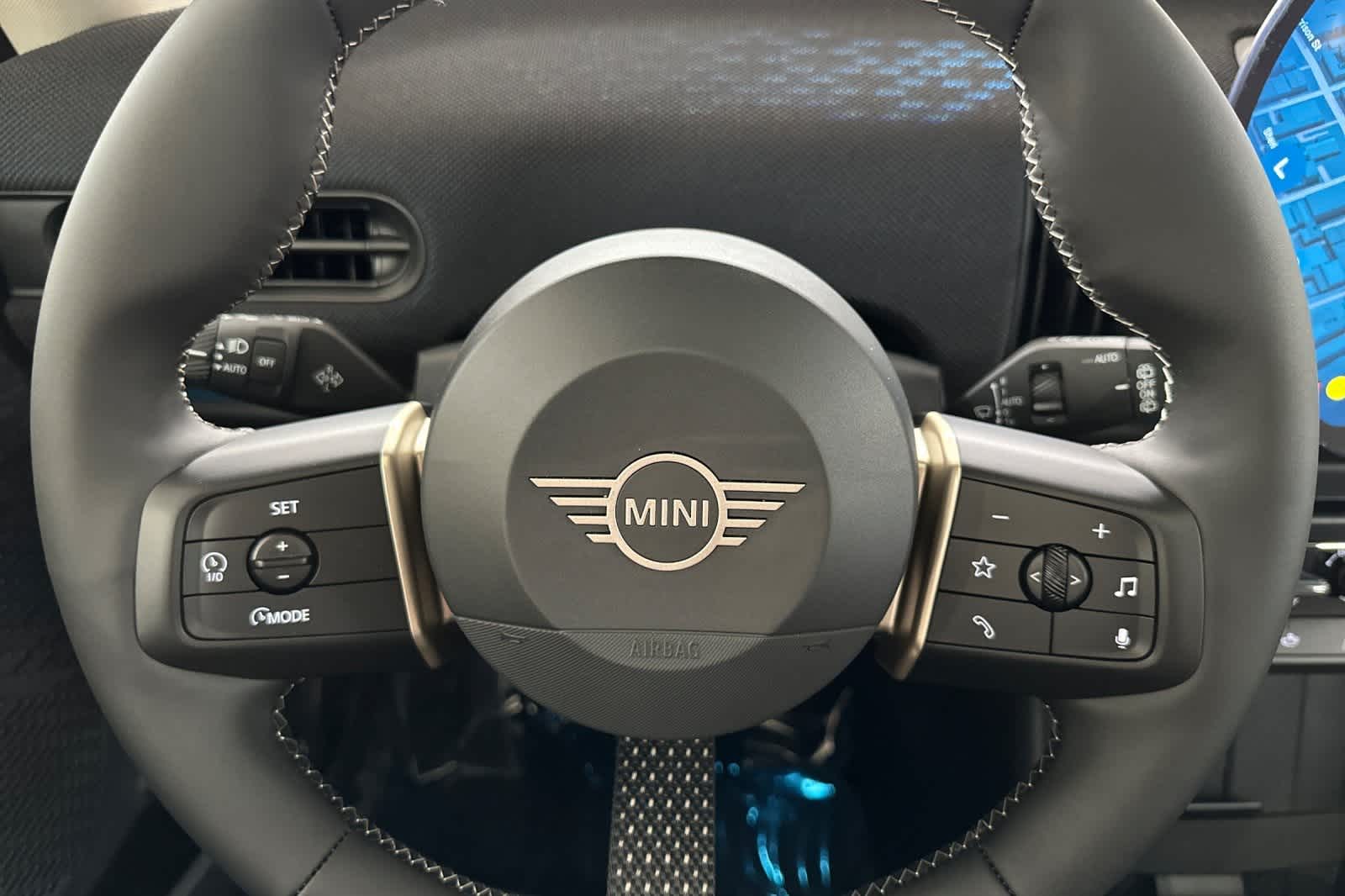 2025 MINI Cooper Hardtop 2 Door 24