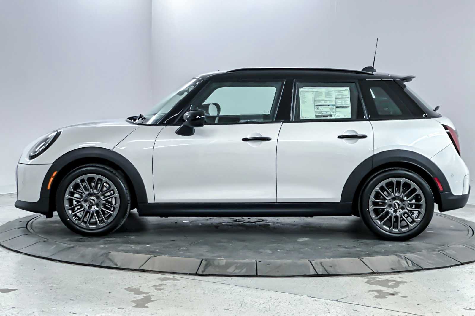 Thumbnail: 2026 MINI Cooper Hardtop - 5