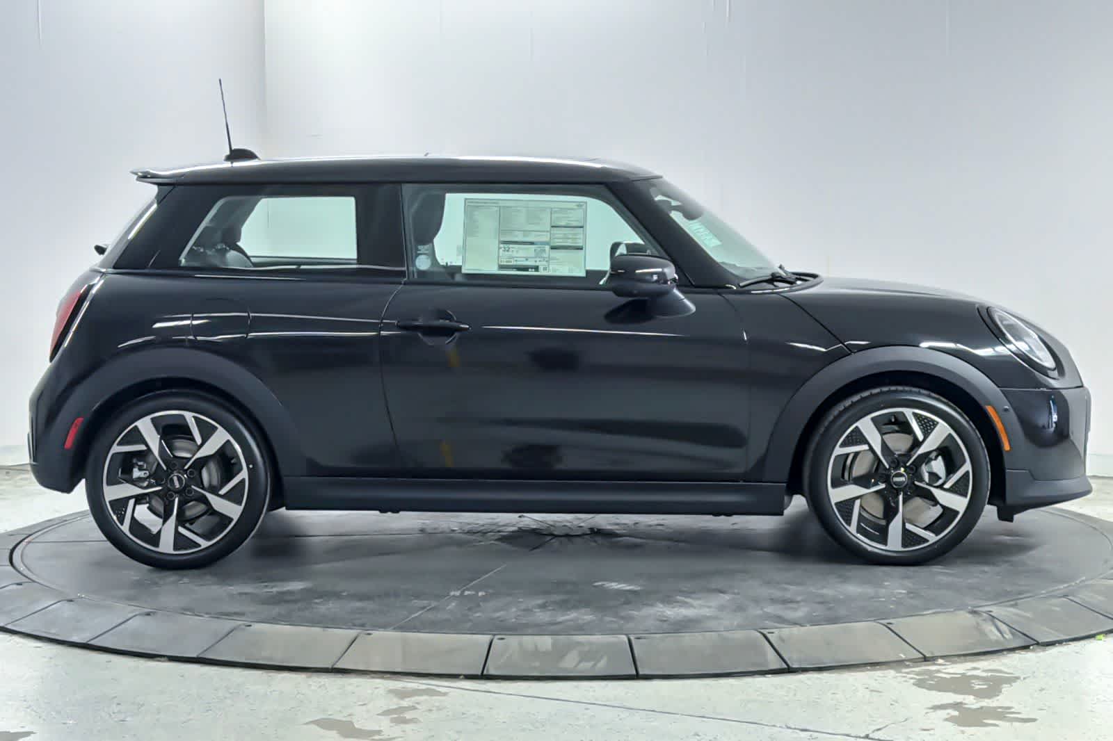 Thumbnail: 2026 MINI Cooper Hardtop - 8