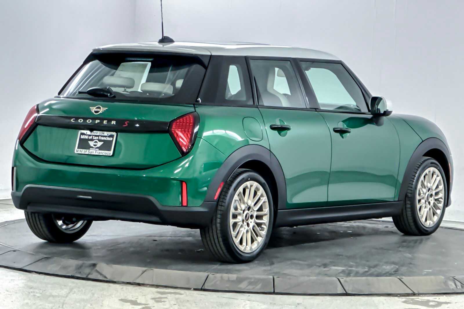 Thumbnail: 2026 MINI Cooper Hardtop - 2