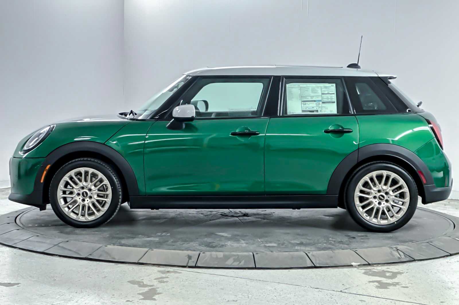 Thumbnail: 2026 MINI Cooper Hardtop - 5