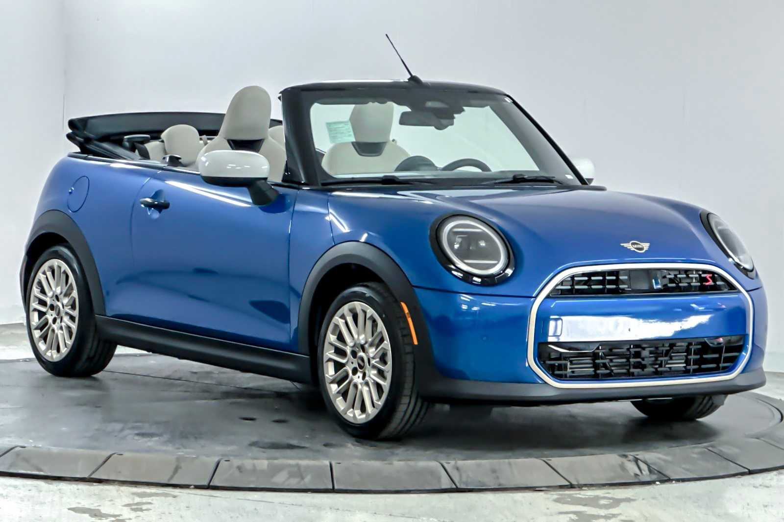 Thumbnail: 2026 MINI Cooper Convertible - 9