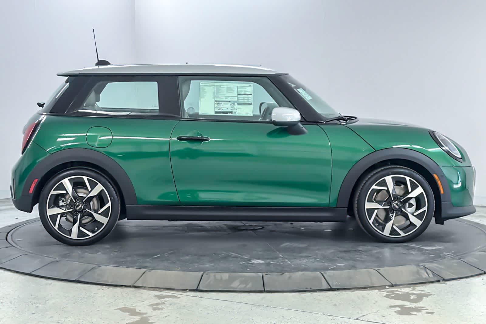 Thumbnail: 2026 MINI Cooper Hardtop - 8