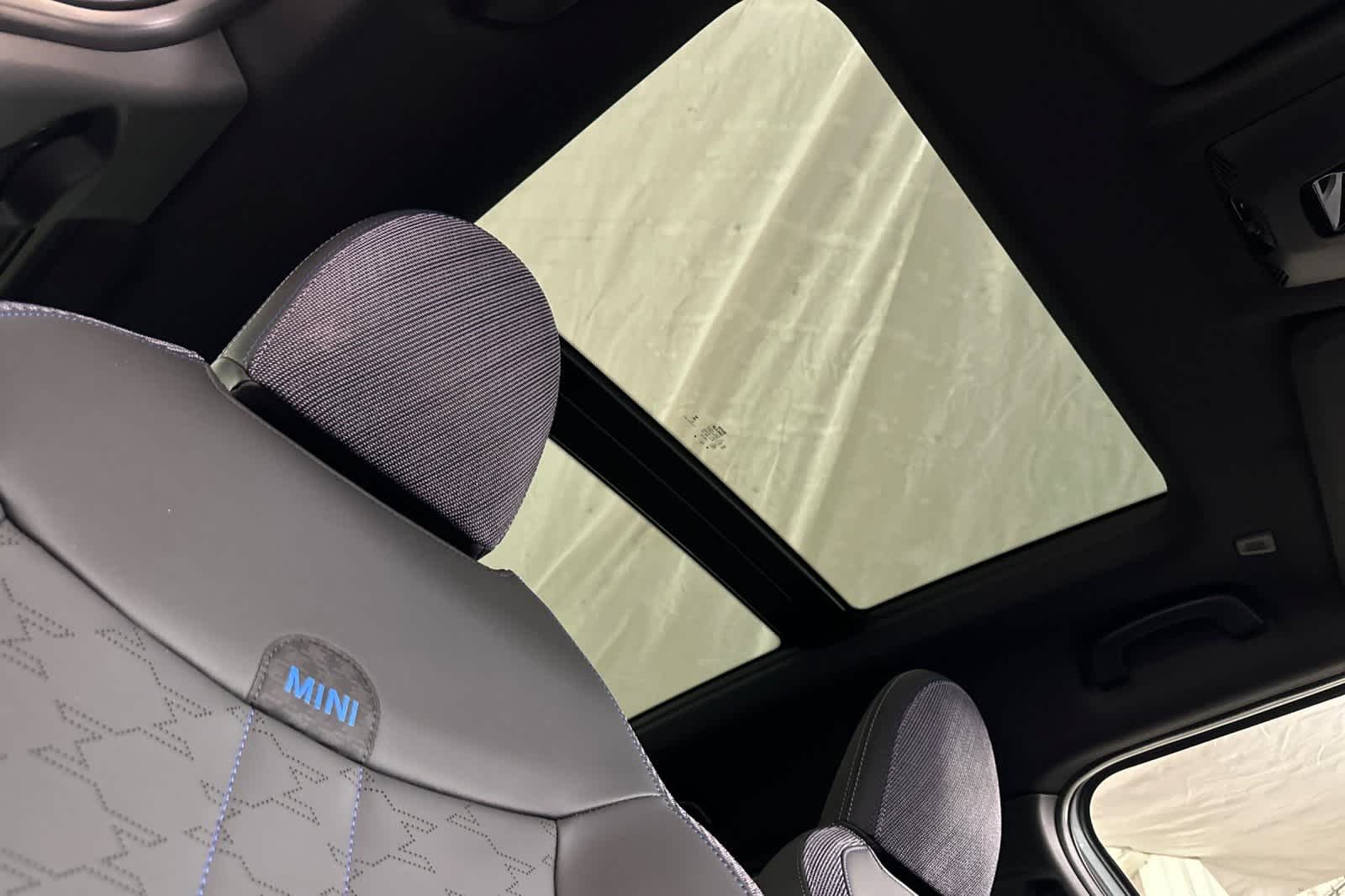 Thumbnail: 2026 MINI Cooper Countryman - 17