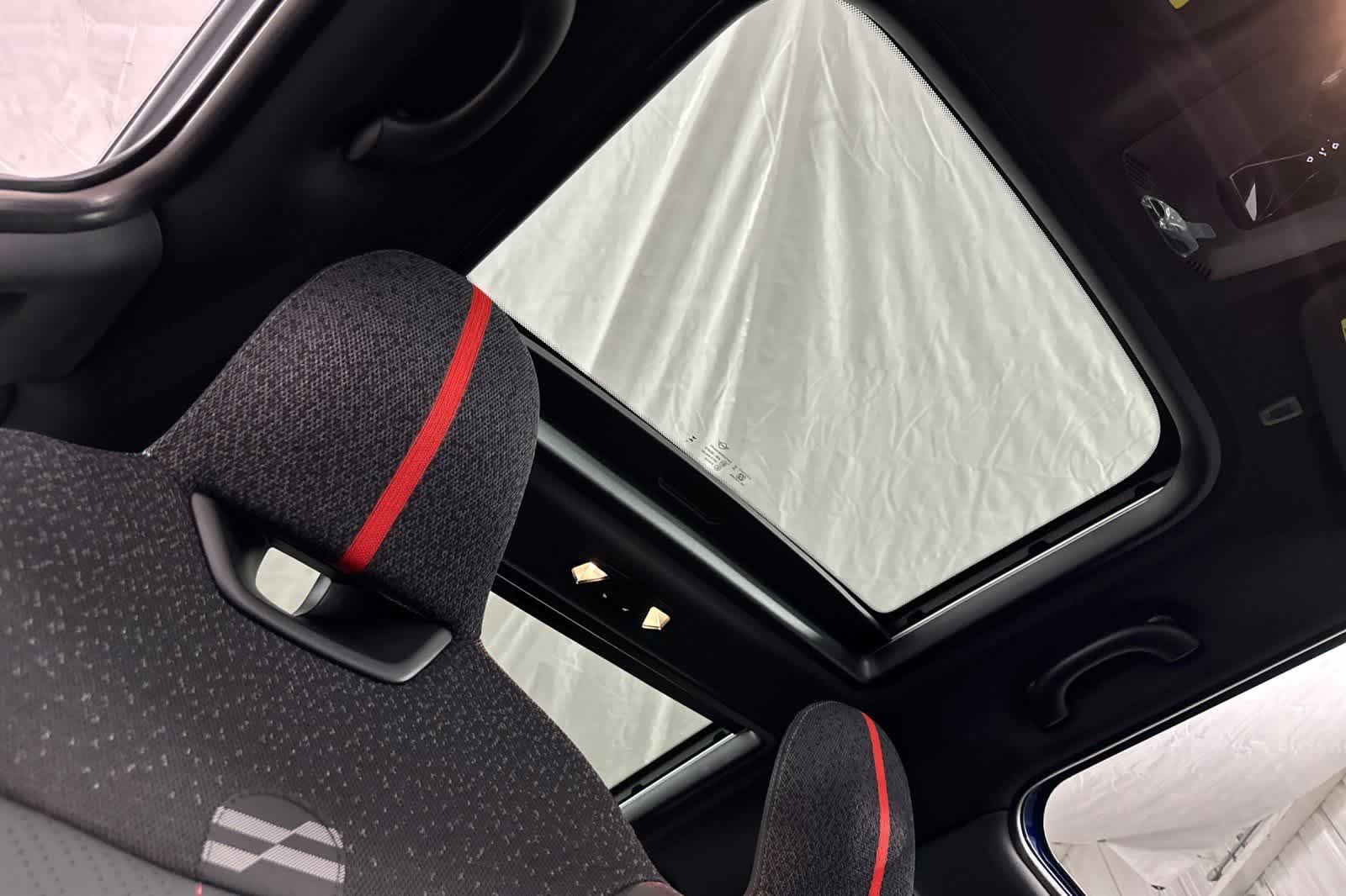 Thumbnail: 2026 MINI Cooper Hardtop - 17