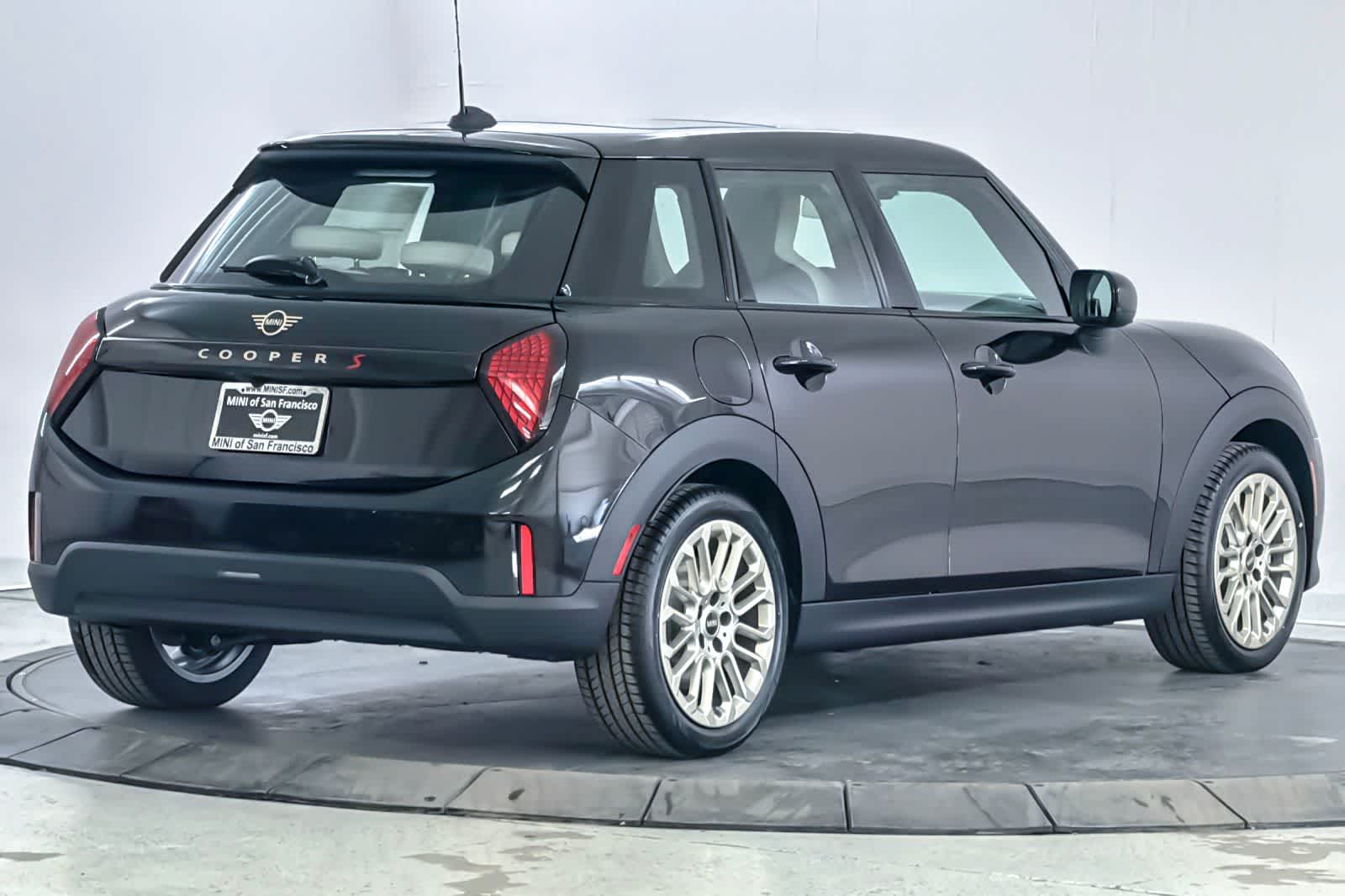 Thumbnail: 2026 MINI Cooper Hardtop - 2