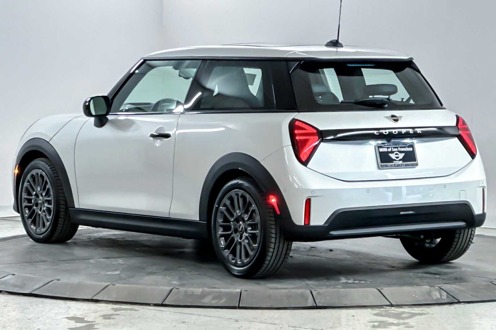 Thumbnail: 2026 MINI Cooper Hardtop - 6