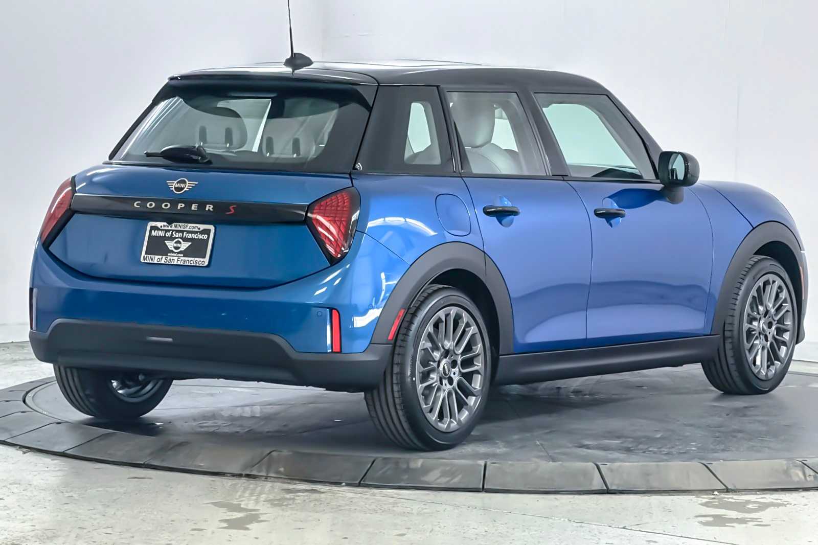 Thumbnail: 2026 MINI Cooper Hardtop - 2