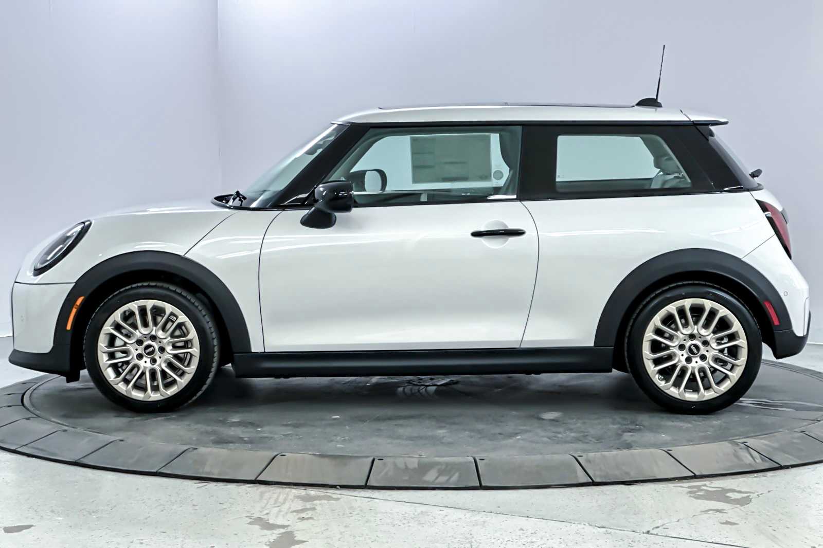 2025 MINI Cooper Hardtop 2 Door 5
