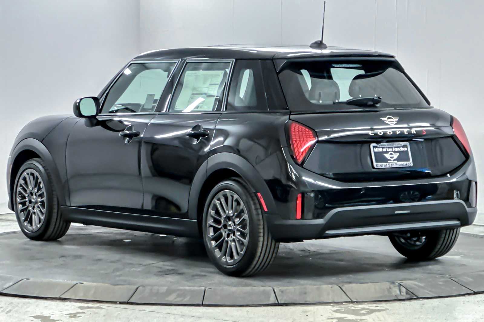 Thumbnail: 2026 MINI Cooper Hardtop - 6