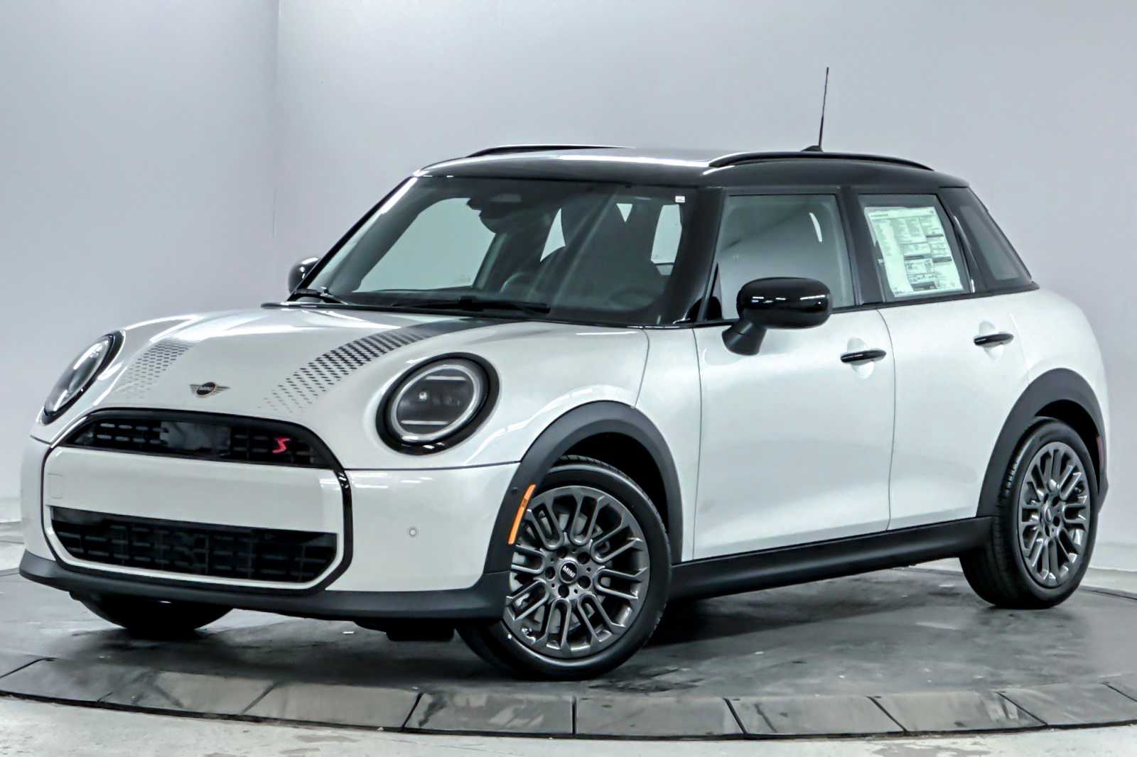 Thumbnail: 2026 MINI Cooper Hardtop - 1