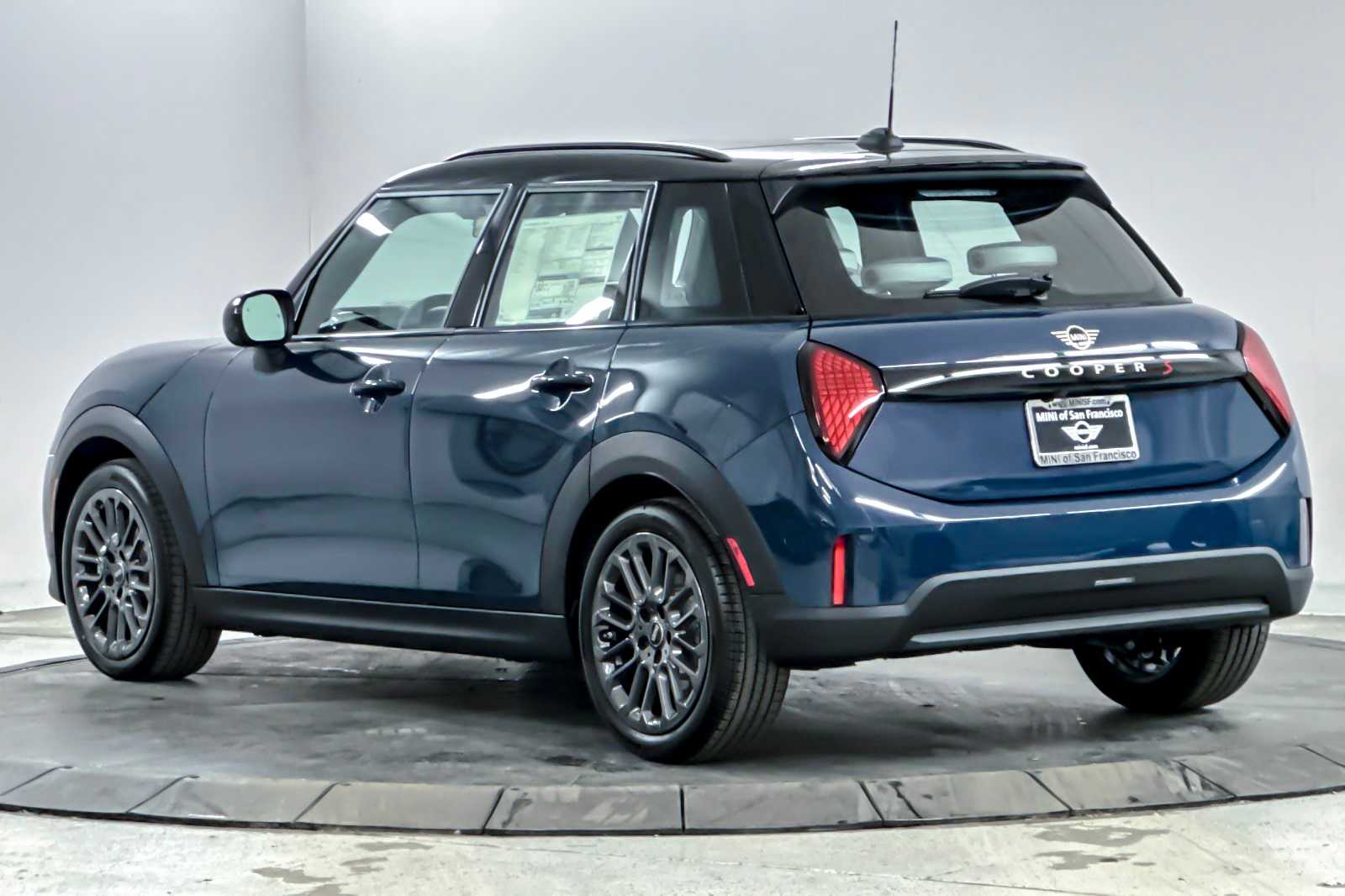 Thumbnail: 2026 MINI Cooper Hardtop - 6