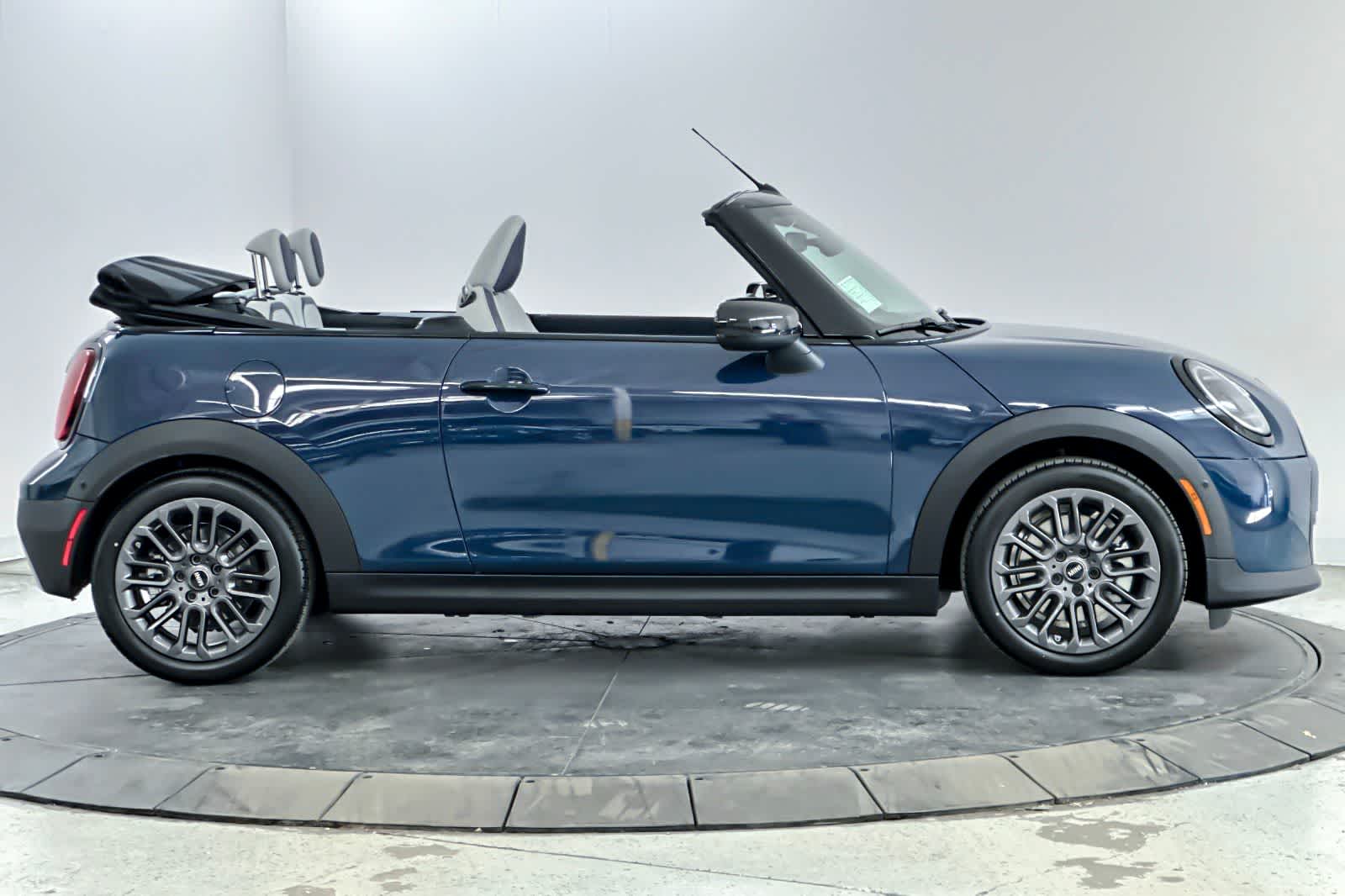 Thumbnail: 2026 MINI Cooper Convertible - 8