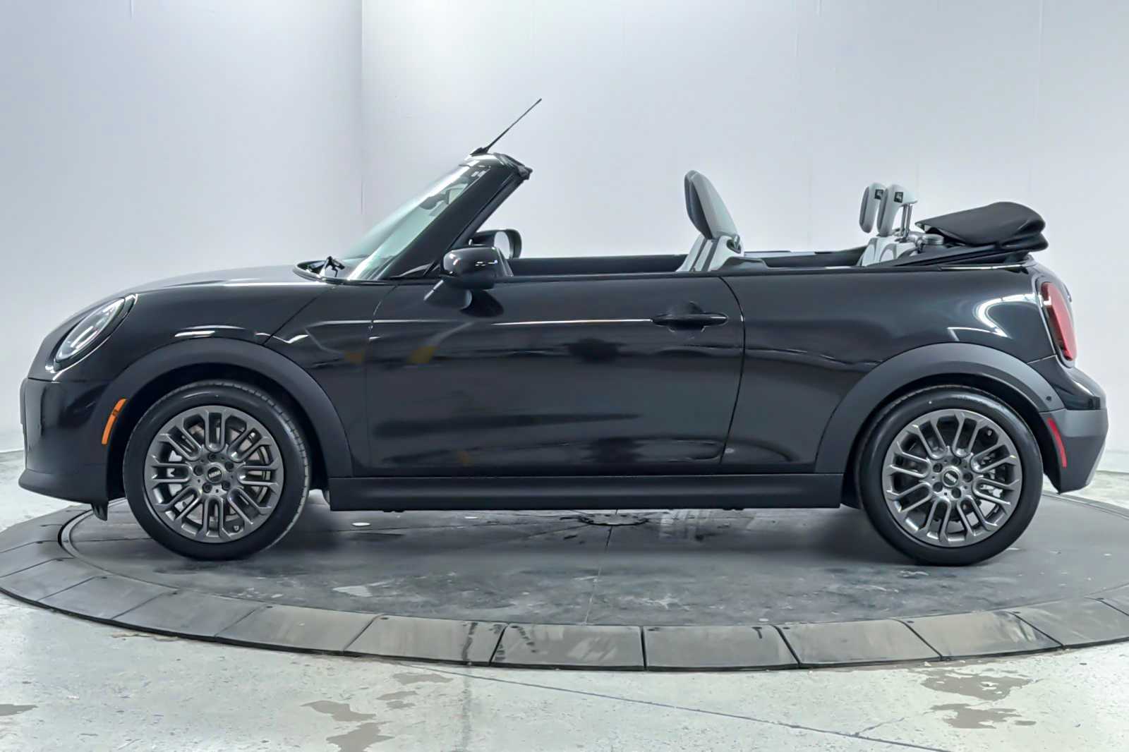 Thumbnail: 2026 MINI Cooper Convertible - 5