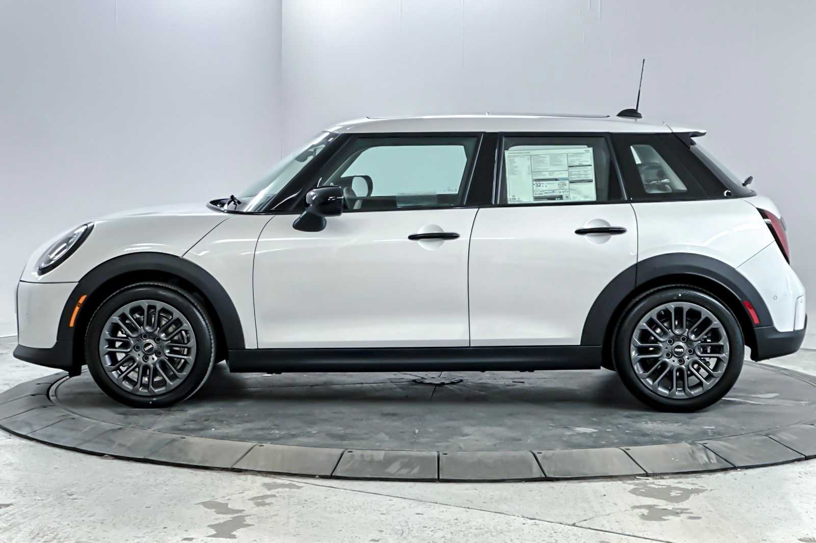 Thumbnail: 2026 MINI Cooper Hardtop - 5