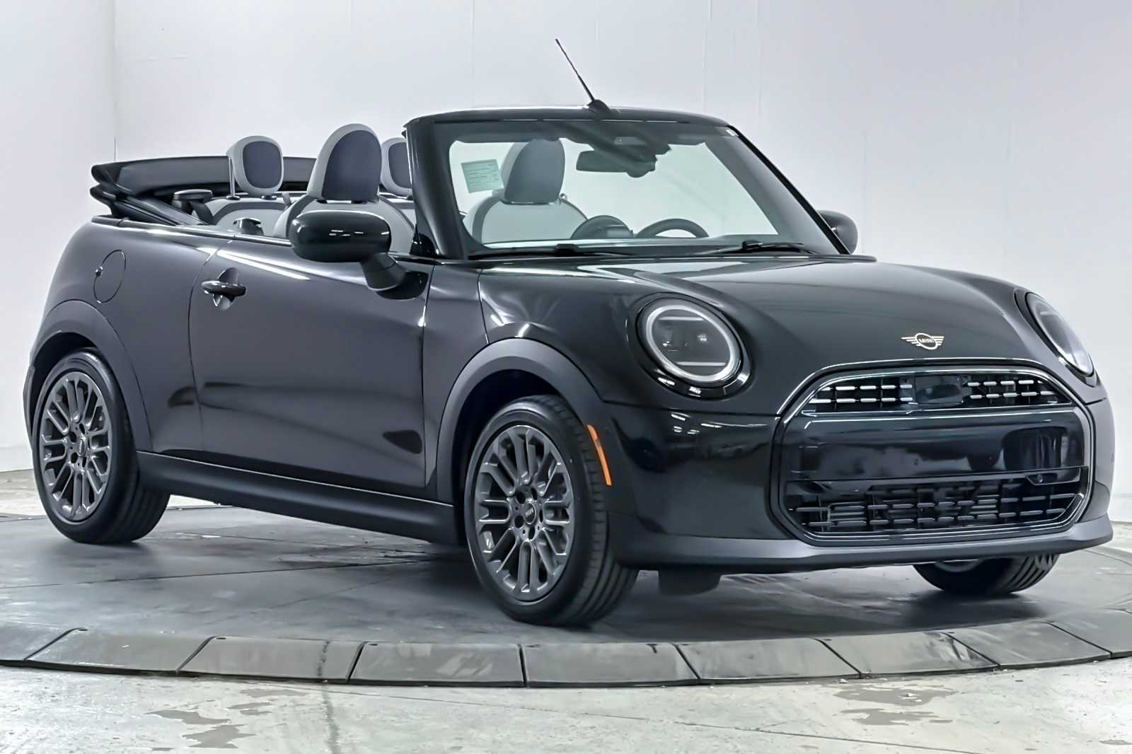 Thumbnail: 2026 MINI Cooper Convertible - 9