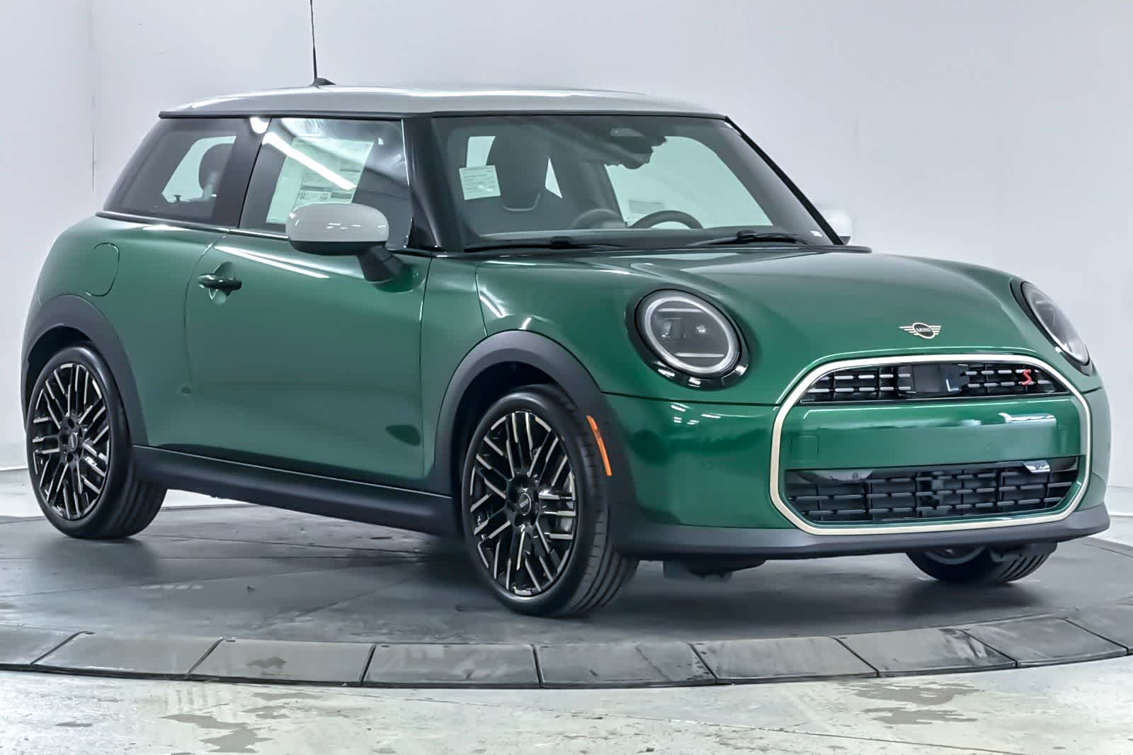 Thumbnail: 2026 MINI Cooper Hardtop - 9