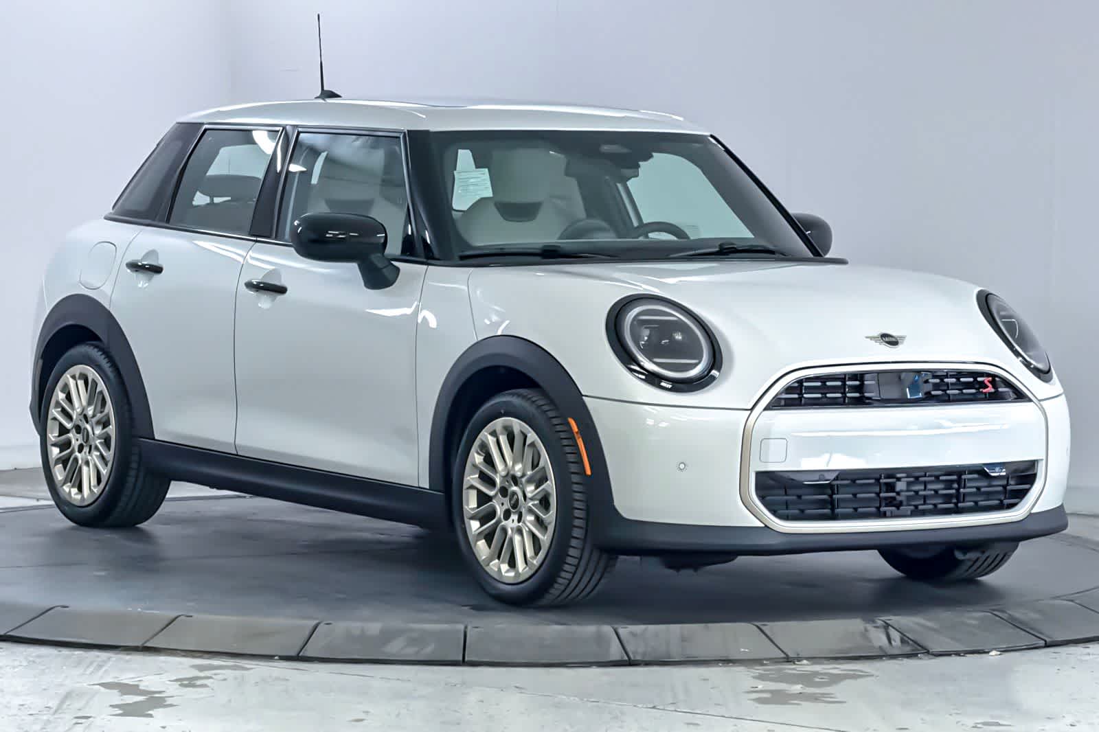 Thumbnail: 2026 MINI Cooper Hardtop - 9