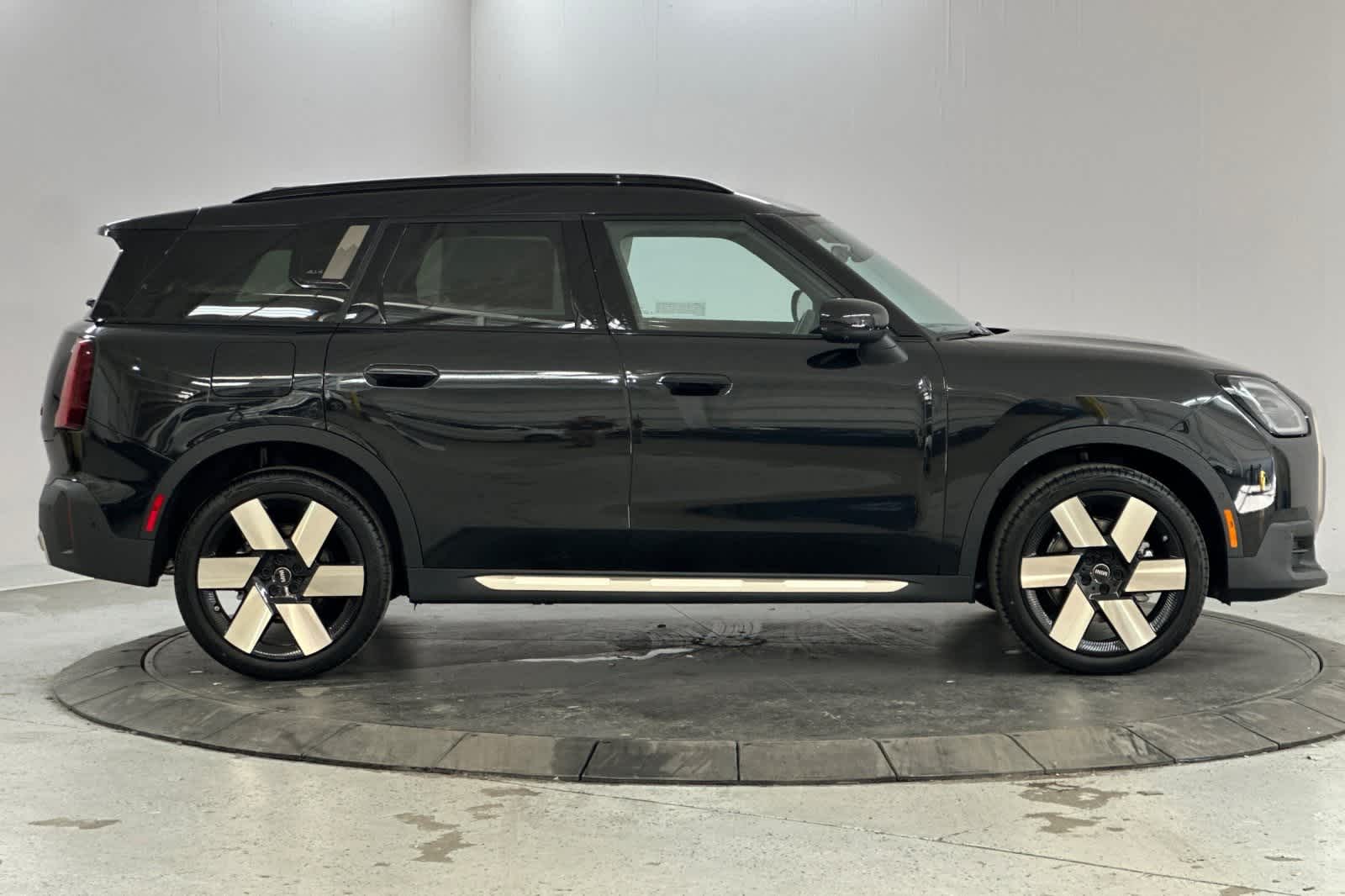 Thumbnail: 2026 MINI Cooper Countryman - 8