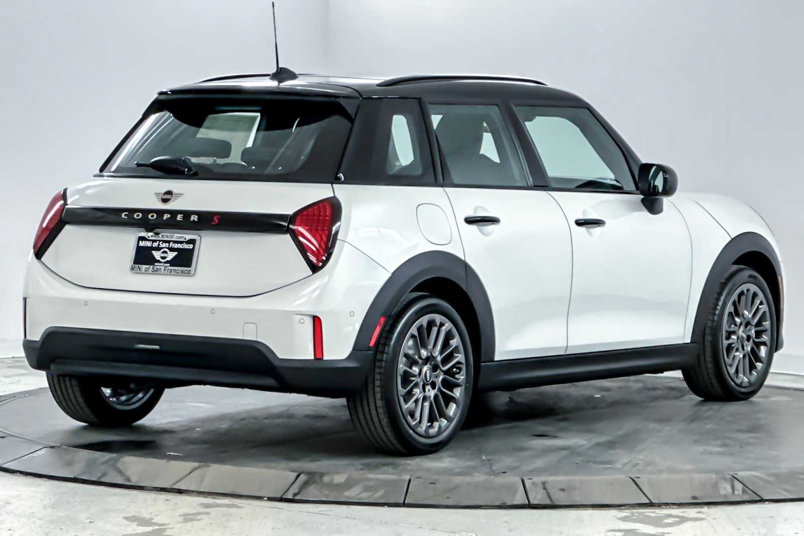 Thumbnail: 2026 MINI Cooper Hardtop - 2