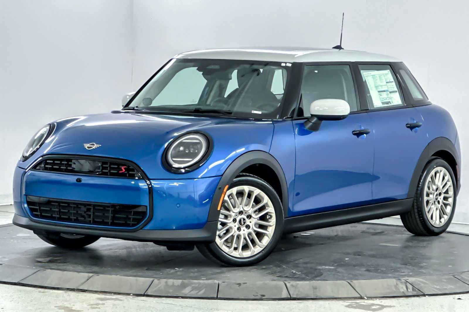 Thumbnail: 2026 MINI Cooper Hardtop - 1