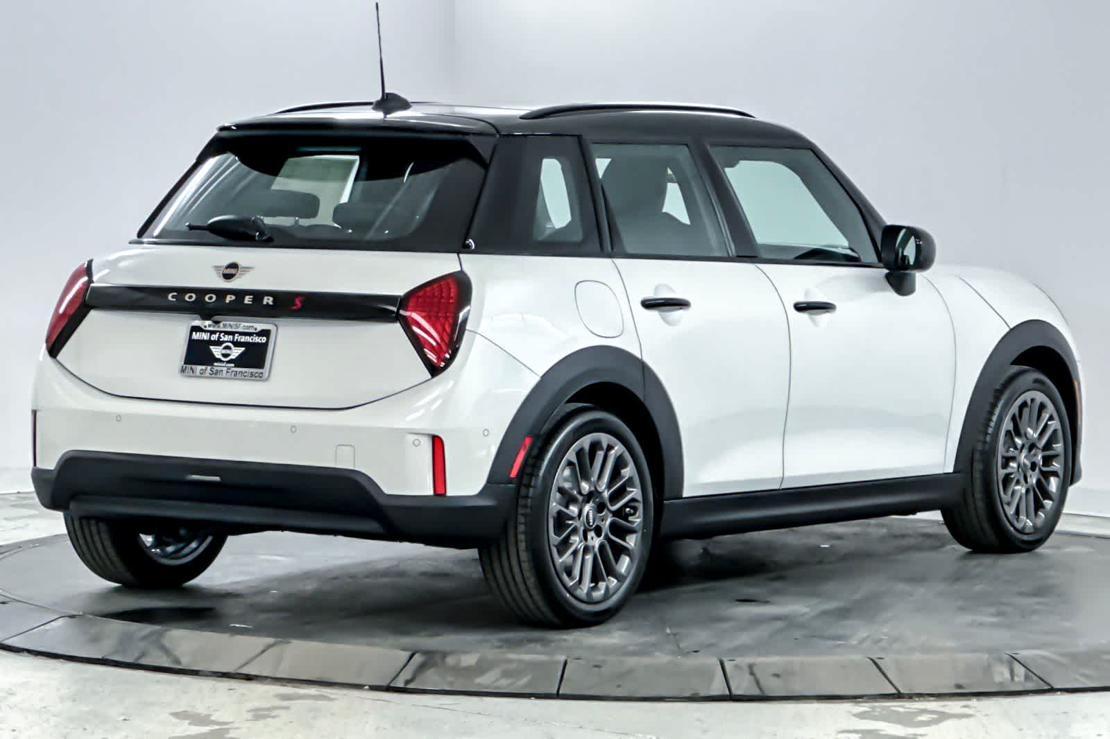 Thumbnail: 2026 MINI Cooper Hardtop - 2