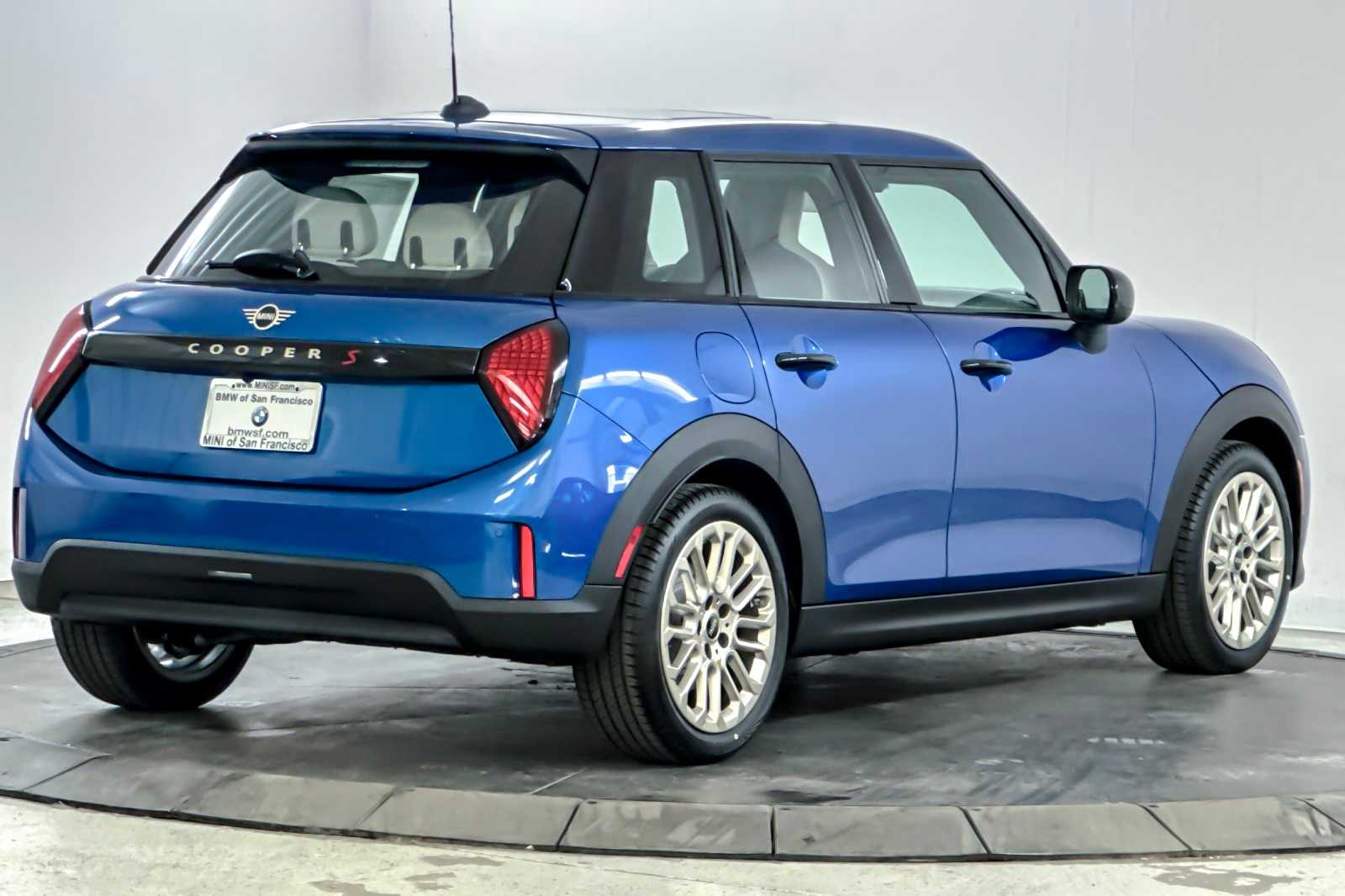Thumbnail: 2026 MINI Cooper Hardtop - 2