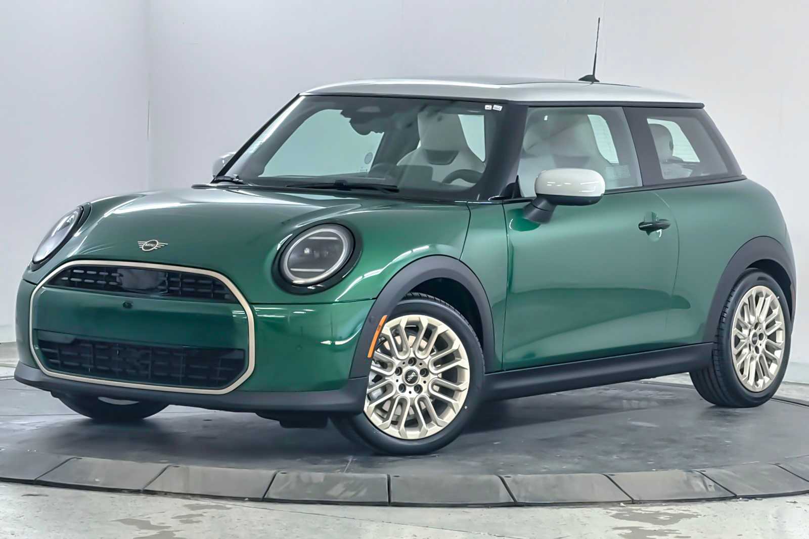 Thumbnail: 2026 MINI Cooper Hardtop - 1