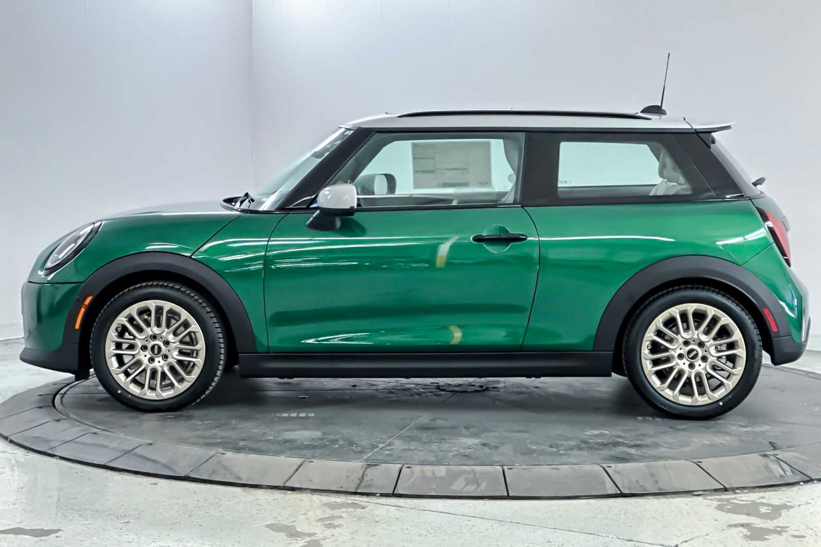 Thumbnail: 2026 MINI Cooper Hardtop - 5