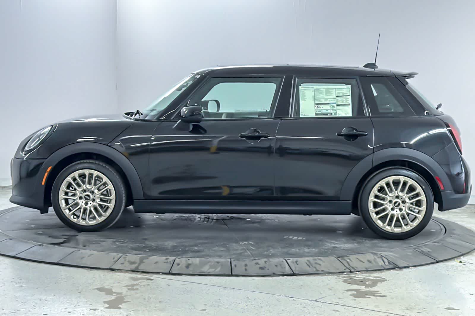 Thumbnail: 2026 MINI Cooper Hardtop - 5