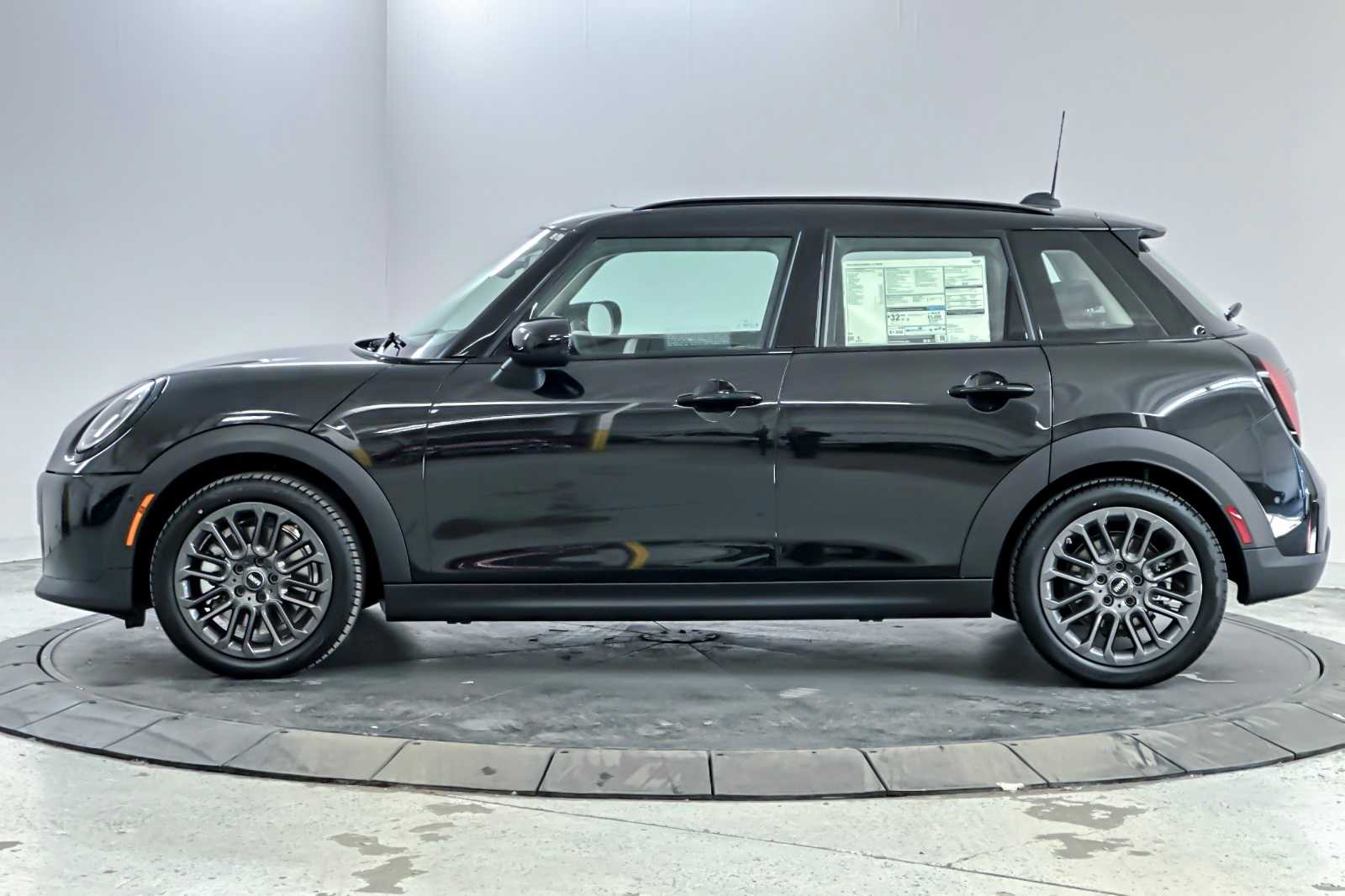 Thumbnail: 2026 MINI Cooper Hardtop - 5