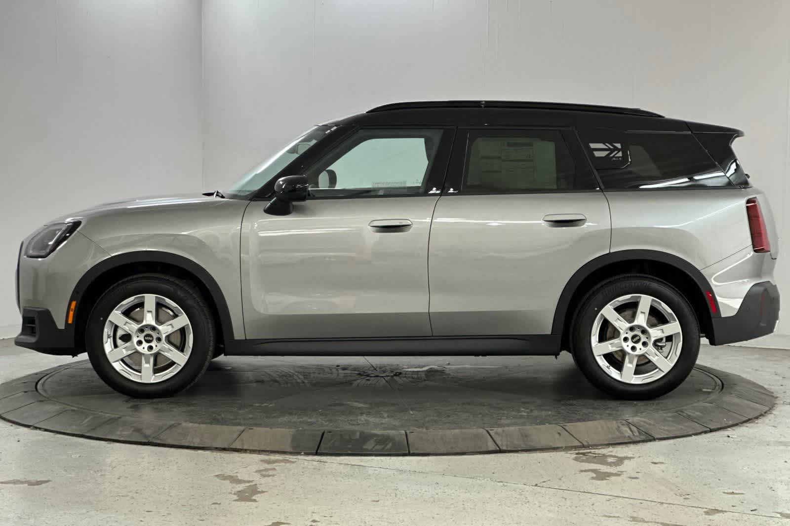 Thumbnail: 2026 MINI Cooper Countryman - 5