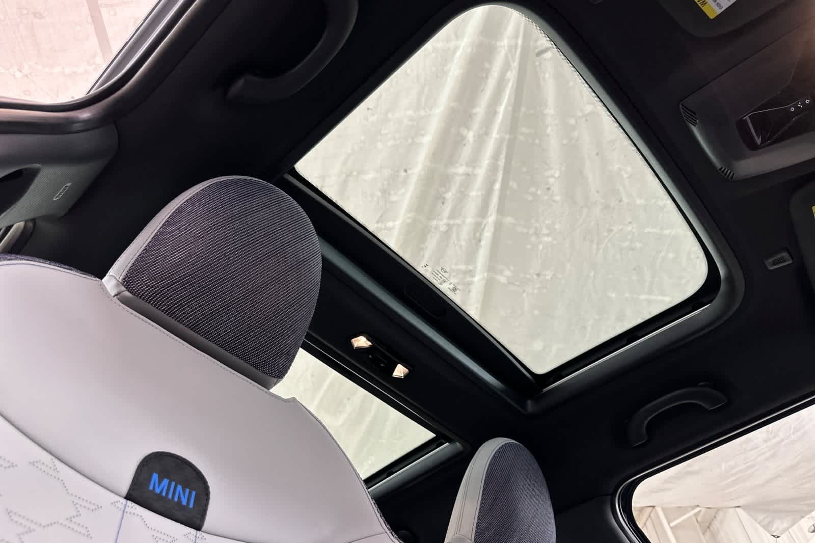 Thumbnail: 2026 MINI Cooper Hardtop - 17