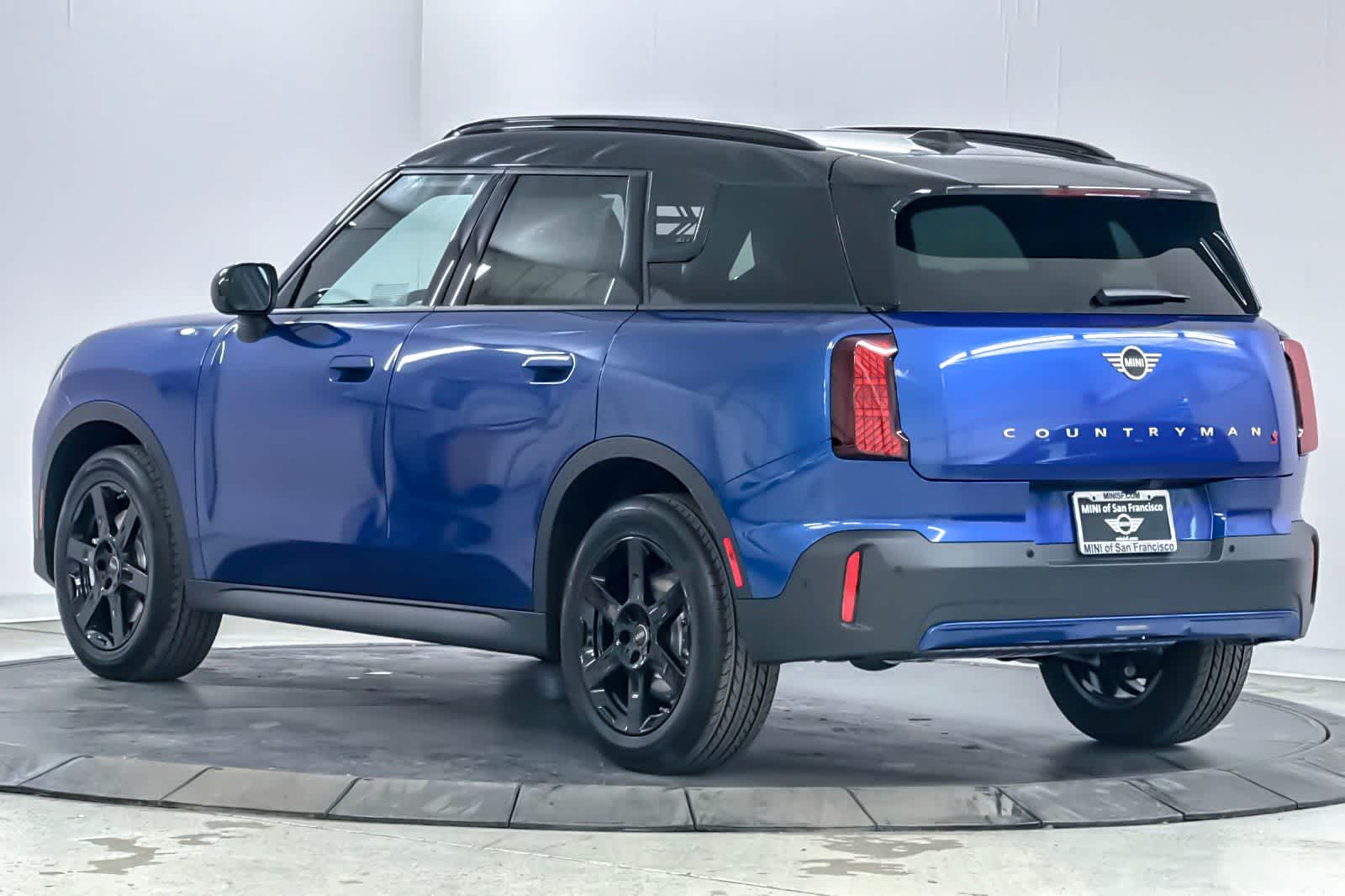 Thumbnail: 2027 MINI Cooper Countryman - 6