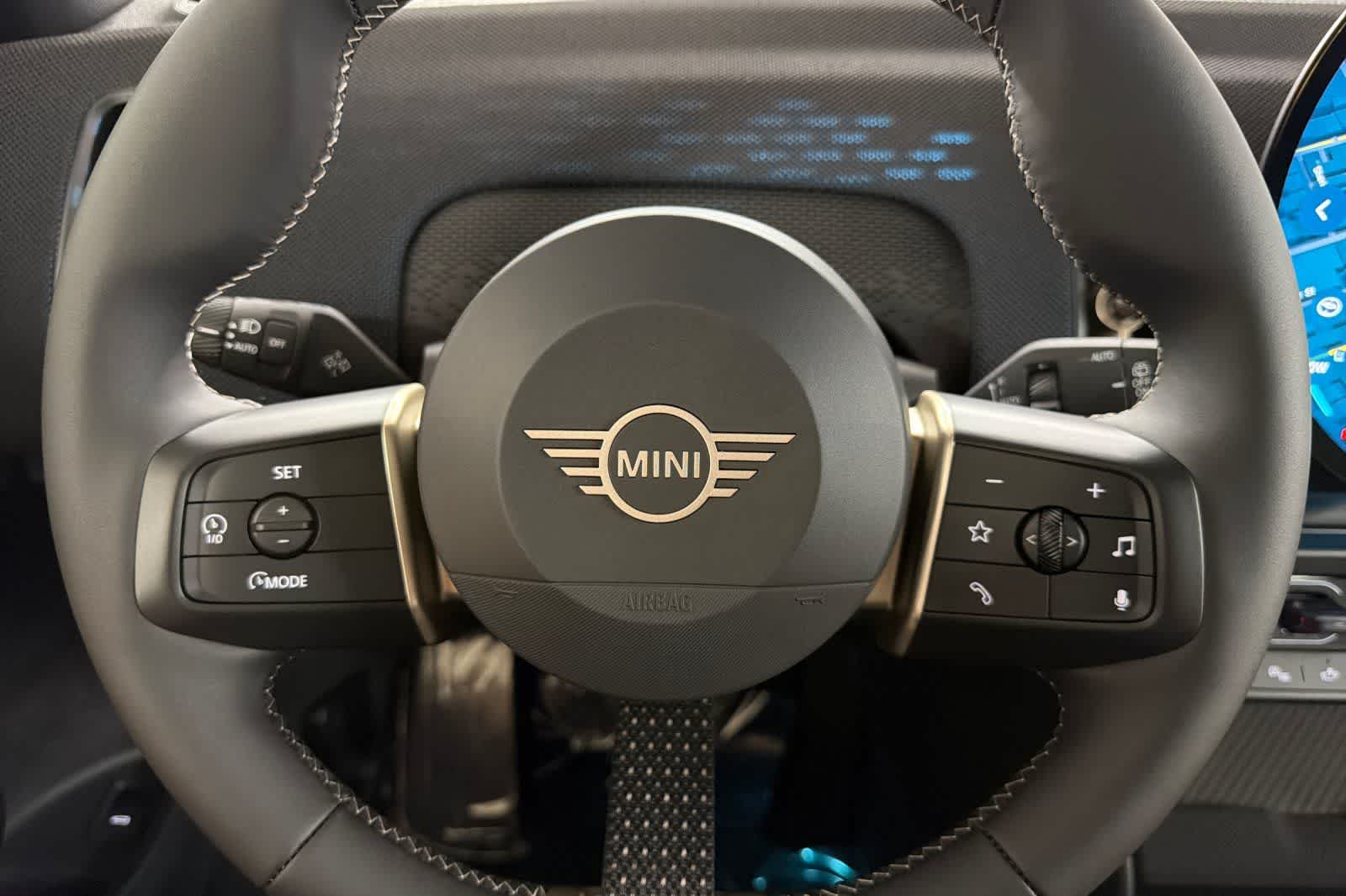 Thumbnail: 2027 MINI Cooper Countryman - 24